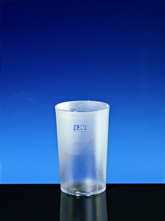 [Translate to FR:] Mehrwegbecher A 0,25 l Tritan gefrostet